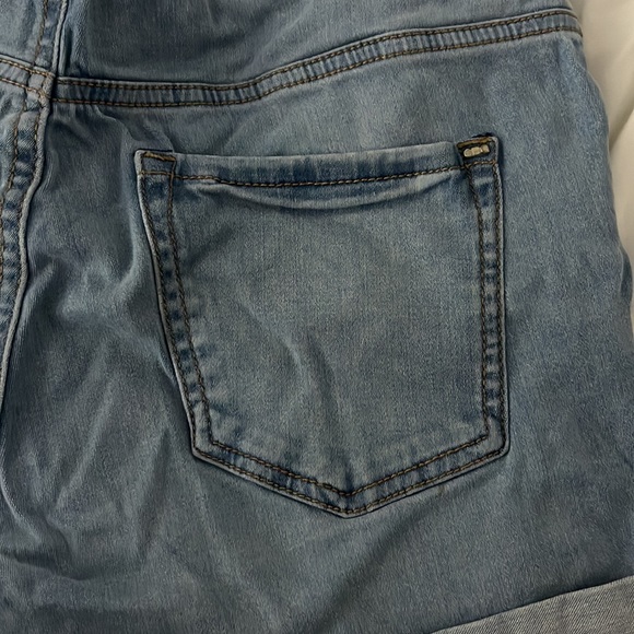 GARAGE Super Soft Fitted Light Wash Blue Jean Shorts - Picture 6 of 7